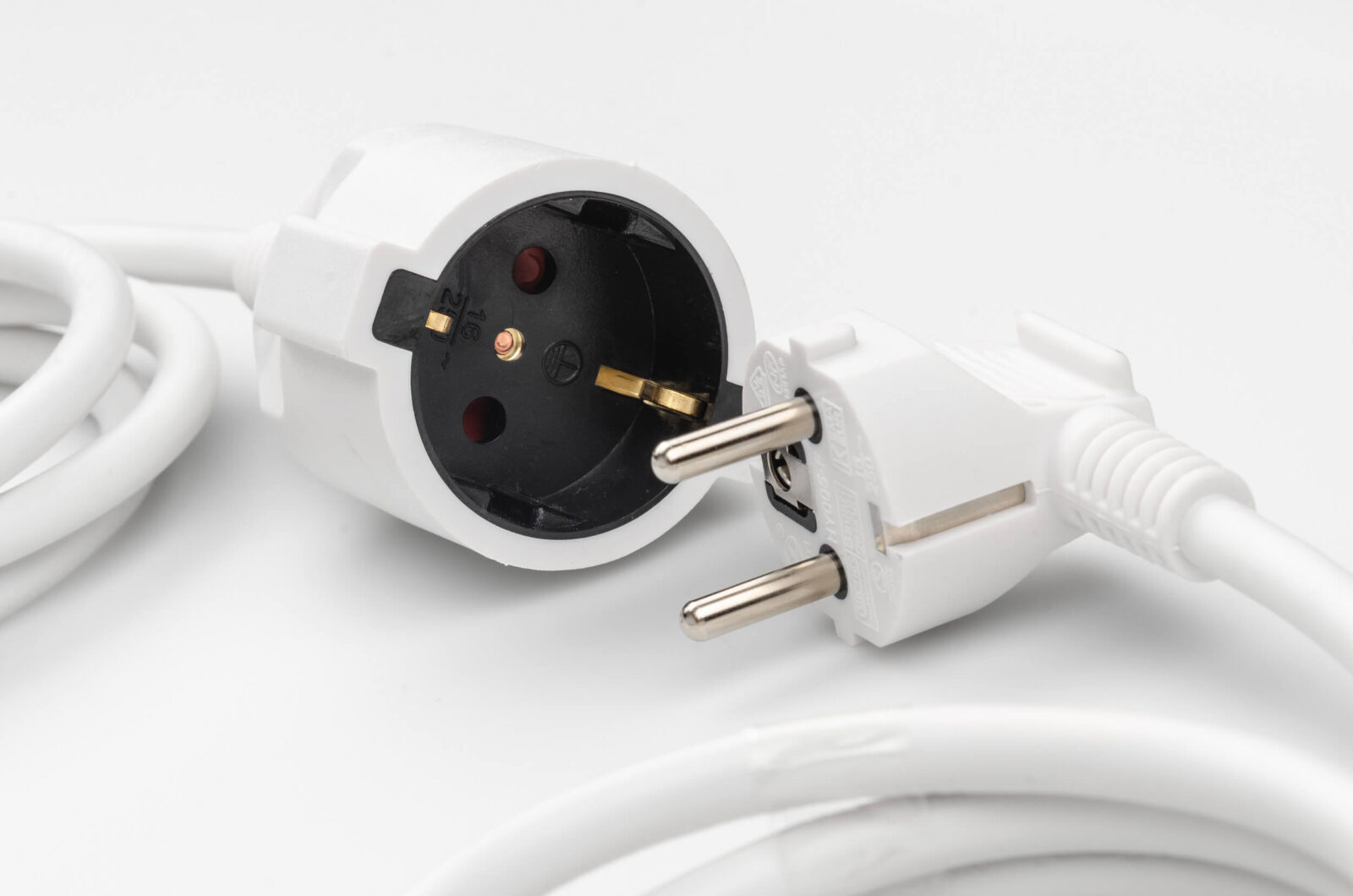 Bild 1: Stecker und Kupplung des ELV-SH-PSMCI