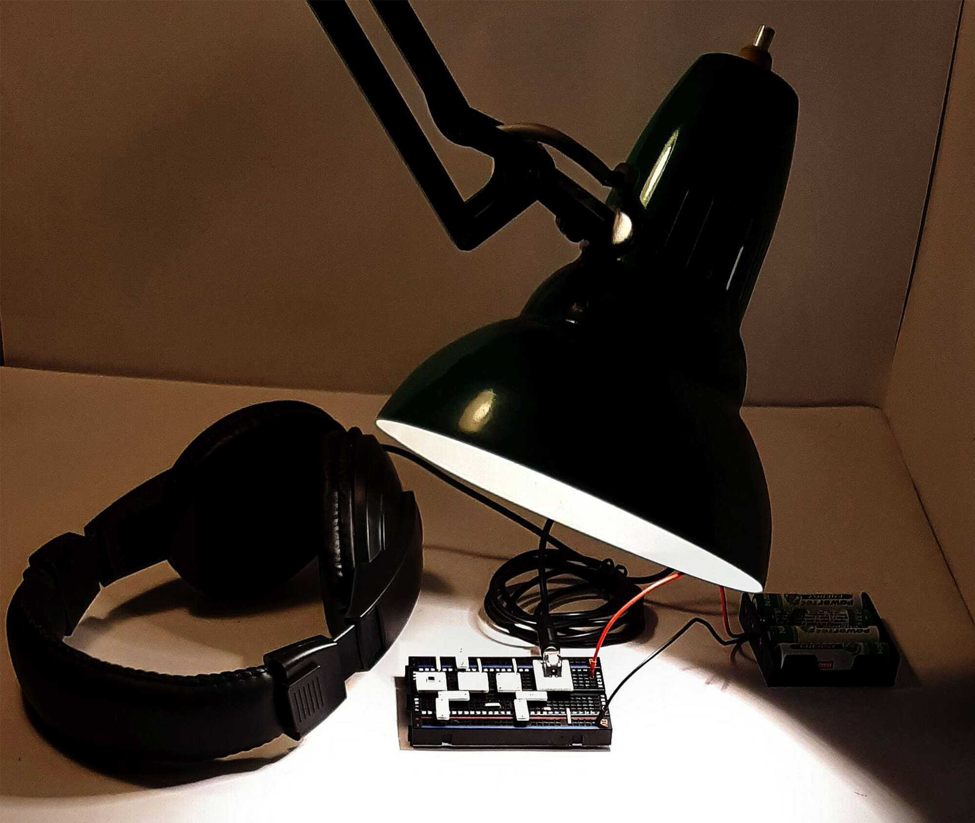 Bild 5: Töne aus einer Schreibtischlampe