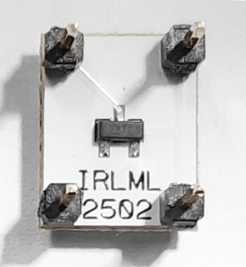 Bild 6: Der MOSFET selbst ist nur wenige Millimeter groß!