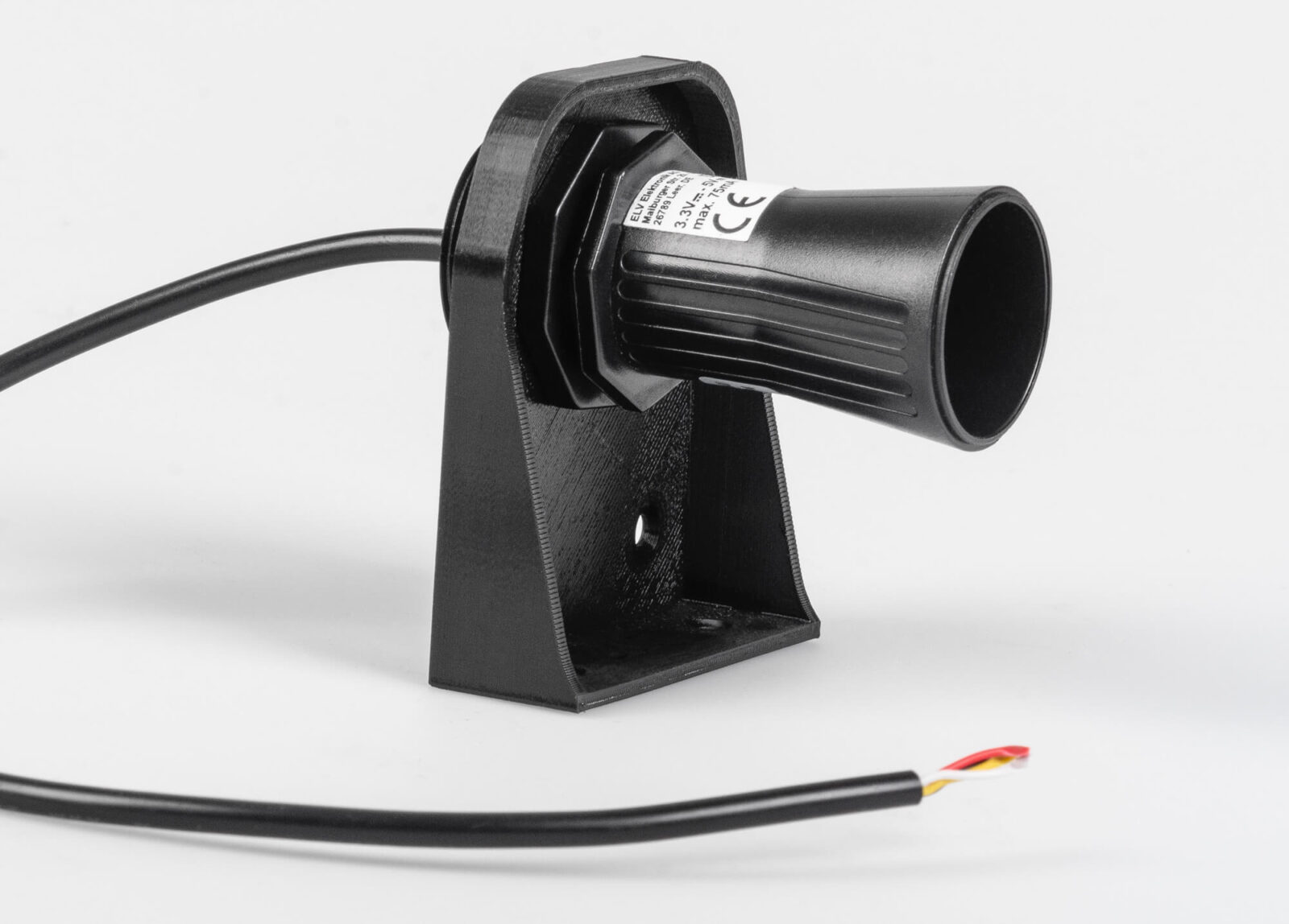 Bild 13: Sensor mit 3D-gedrucktem Haltewinkel