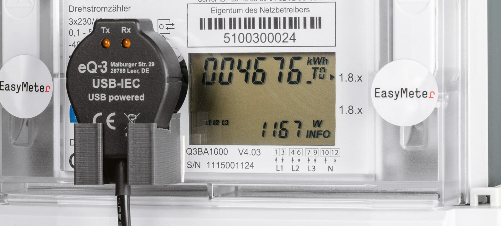 Bild 13: Der in einen im 3D-Druck hergestellten Halter eingesetzte USB-IEC an einem EasyMeter Q3B