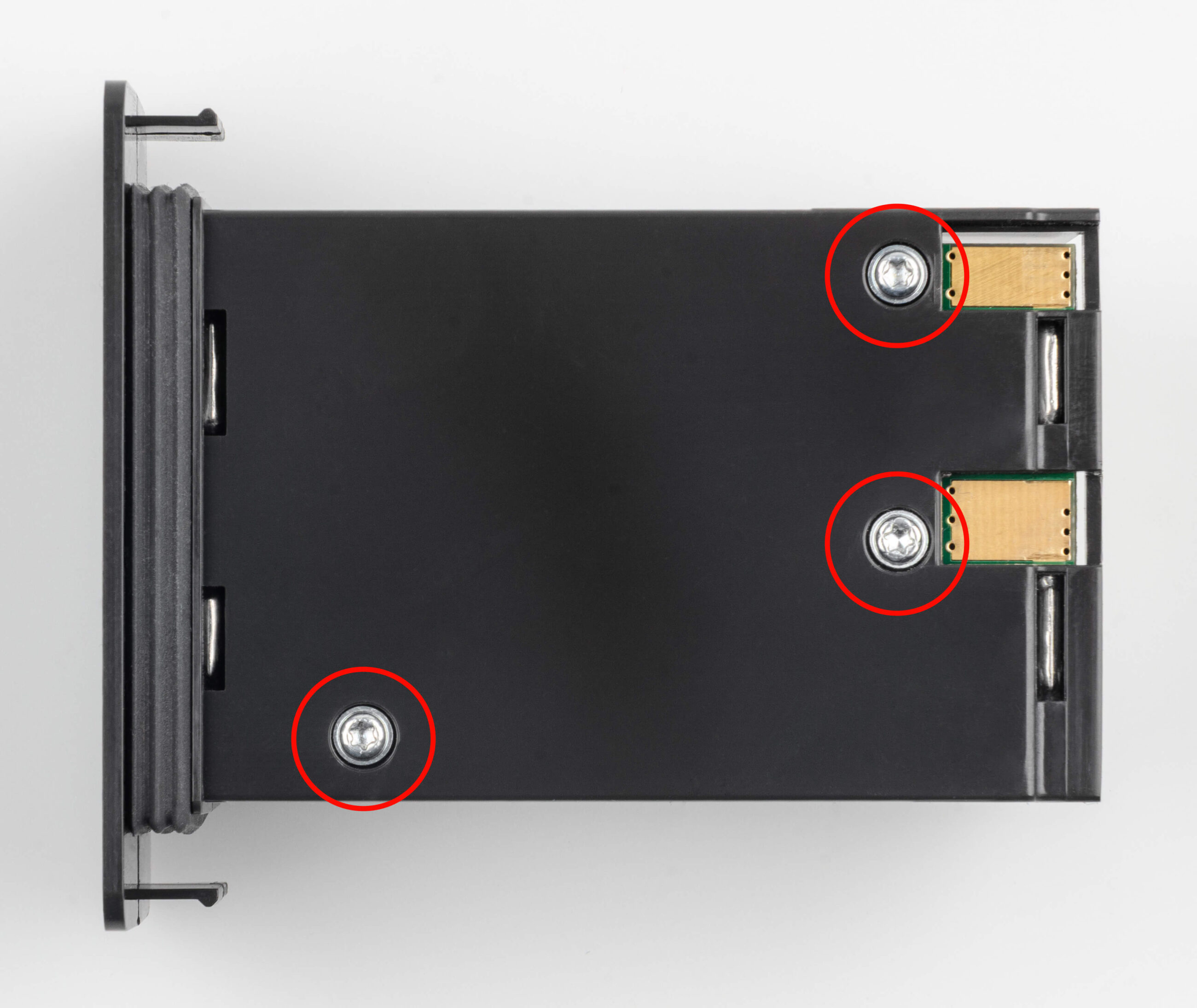 Bild 17: Platine auf Unterseite verschrauben