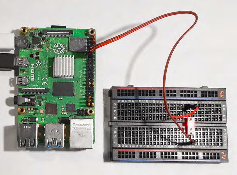 Bild 7: Schaltungsaufbau zur Steuerung eines LED-Moduls am Raspberry Pi.