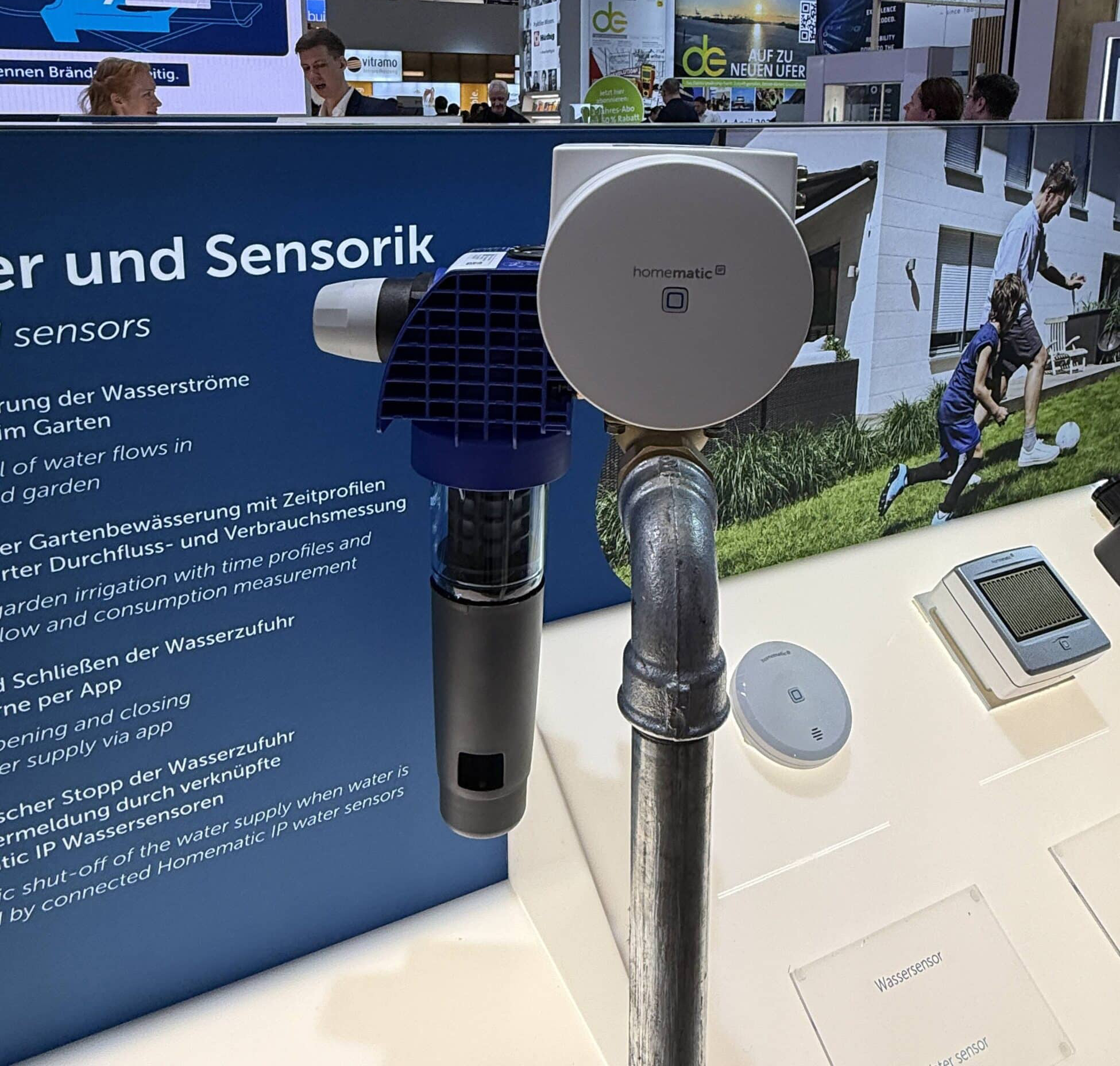 Die Wasserstop- und Versorgungseinheit sorgt für zusätzliche Sicherheit gegen Wasserschäden